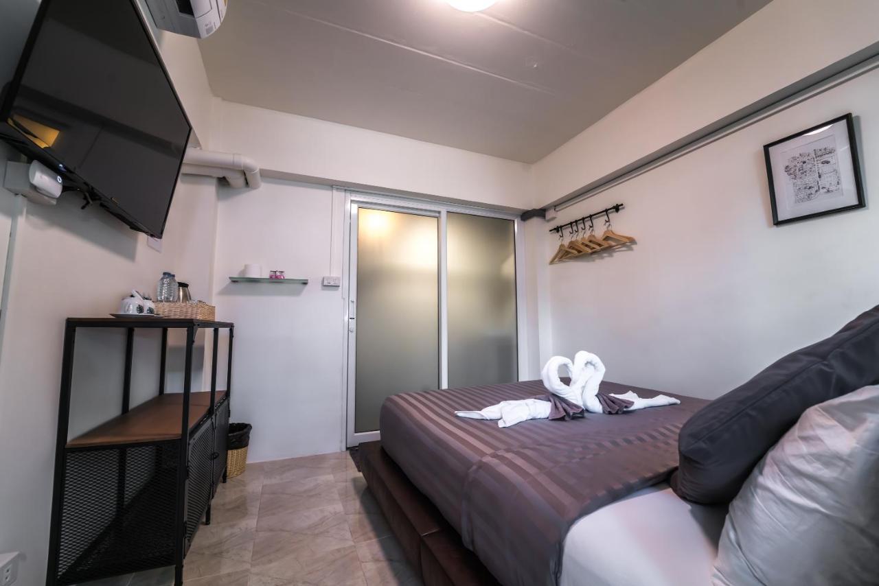 Canal View Lo-Ha Guest House, Contactless Check-In Банкок Екстериор снимка